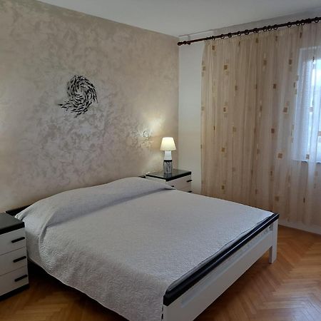 Sea Dream Kuca Za Odmor Lägenhet Baška Exteriör bild